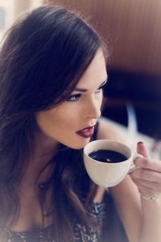 9037727d2138c905db904123357aa604--sexy-coffee-coffee-girl.jpg
