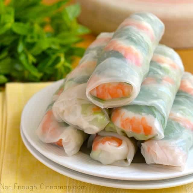 Spring-Rolls-Step-by-step1.jpg