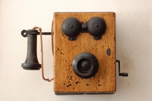 very-old-phone-300x199.jpg