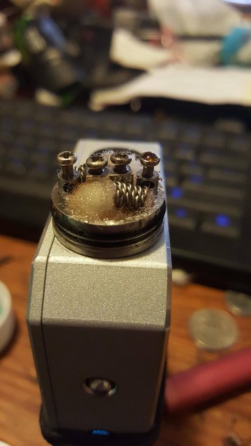 Z182UMPl.jpg