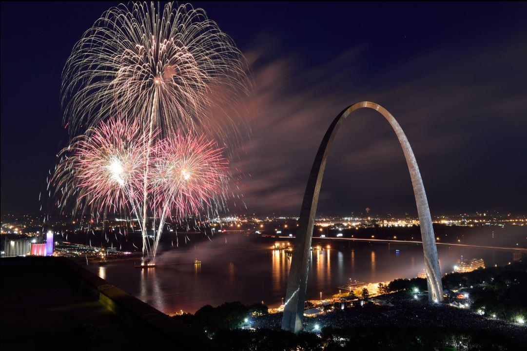 arch-fireworks.jpg