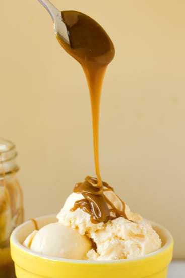butterscotch-sauce-1-550.jpg