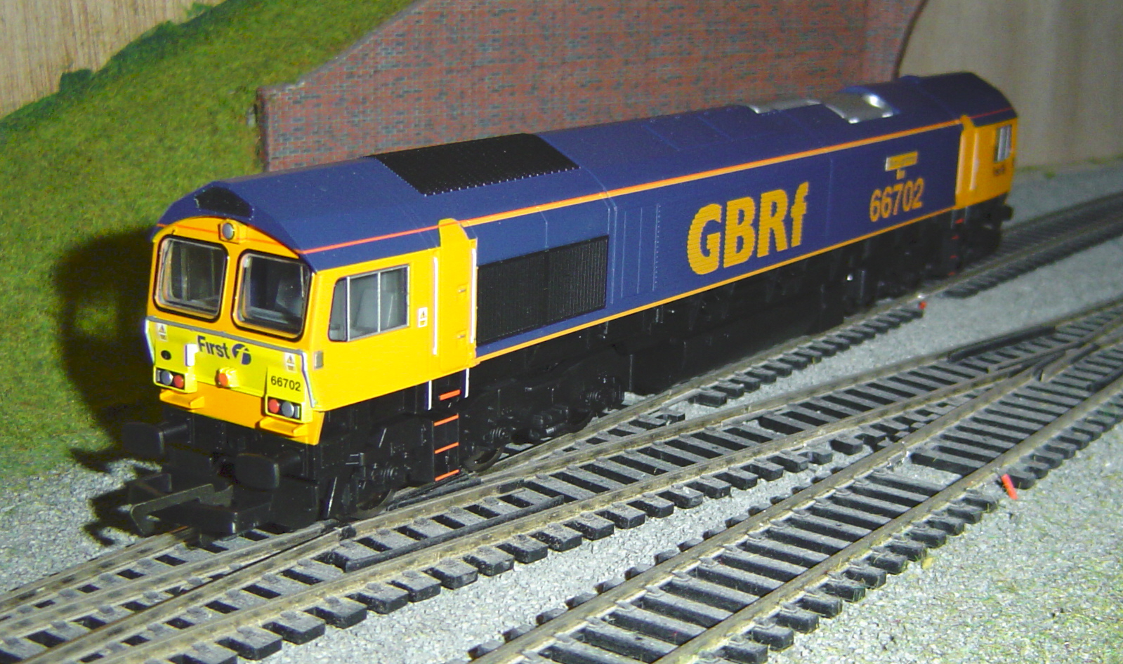 r2652-hornby-gbrf-class-66-1.JPG
