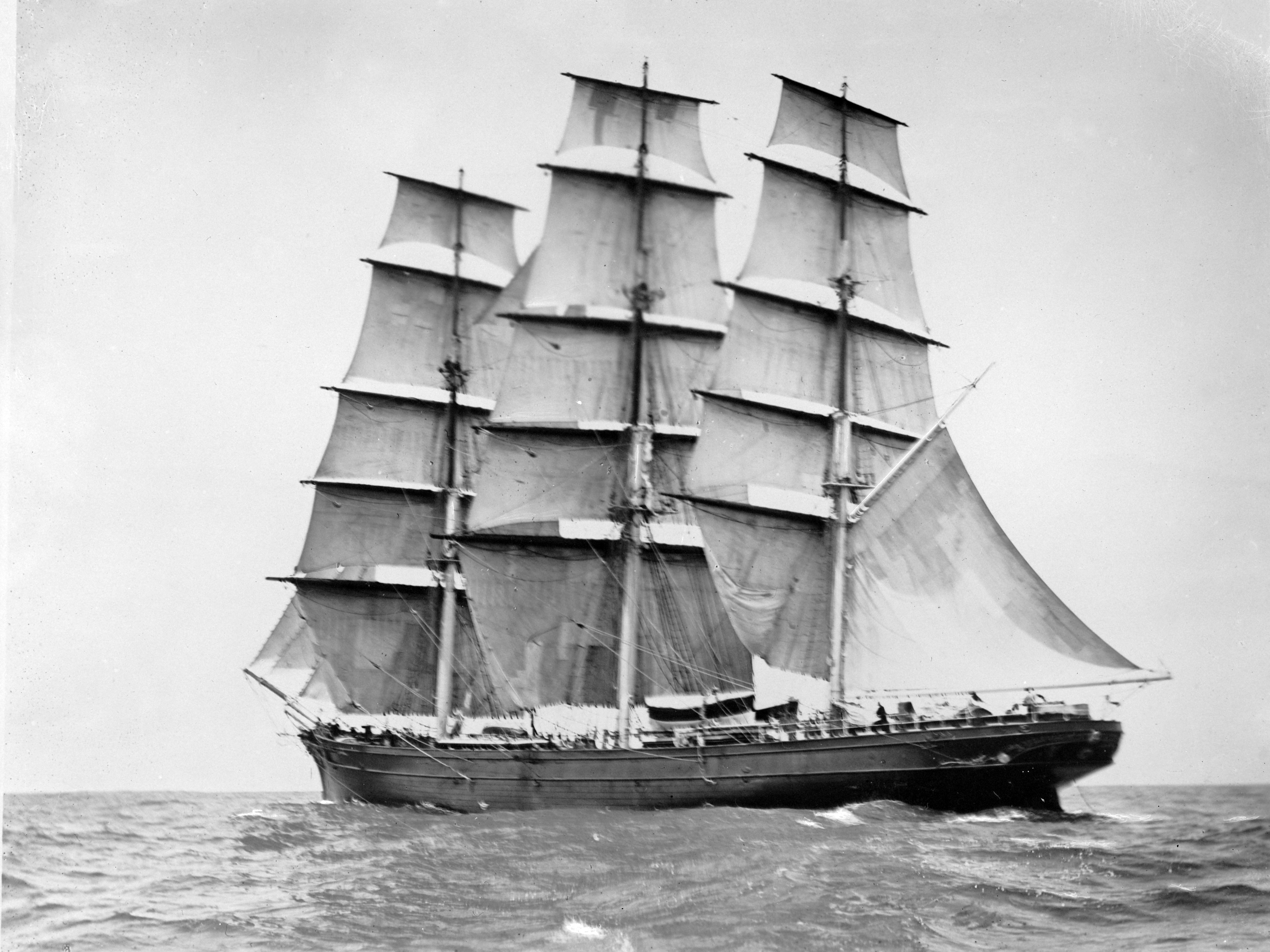 Cutty_Sark_(ship,_1869)_-_SLV_H91.250-164.jpg