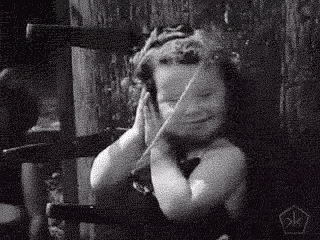 ani_knife-throw-kid_2.gif