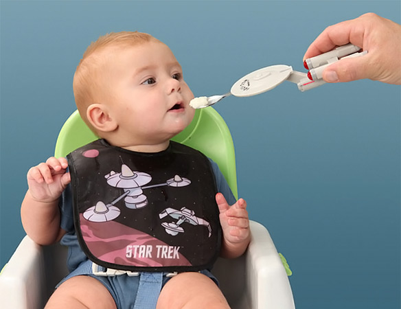 star-trek-enterprise-light-up-feeding-system.jpg