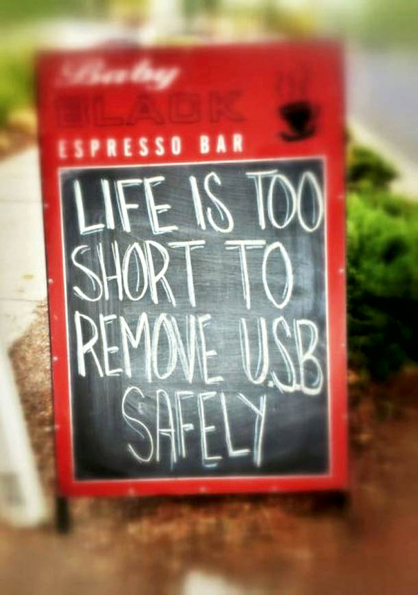 sign_remove-usb-safely.jpg