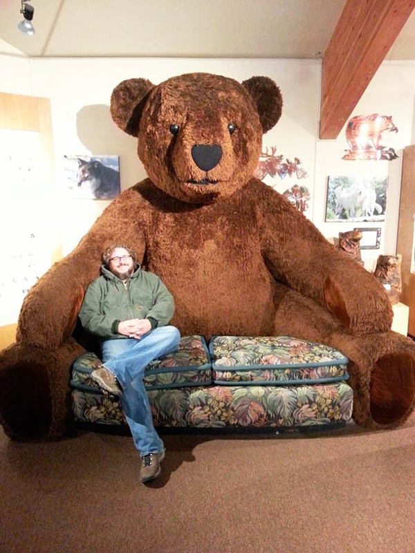 giant-teddy-bear-couch.jpg