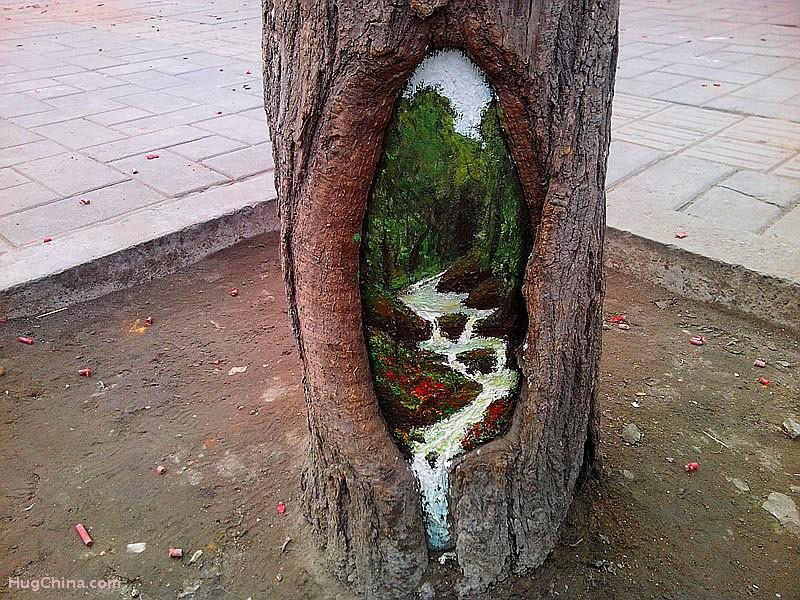 wang-yue-tree-hole-paintings-1.jpg