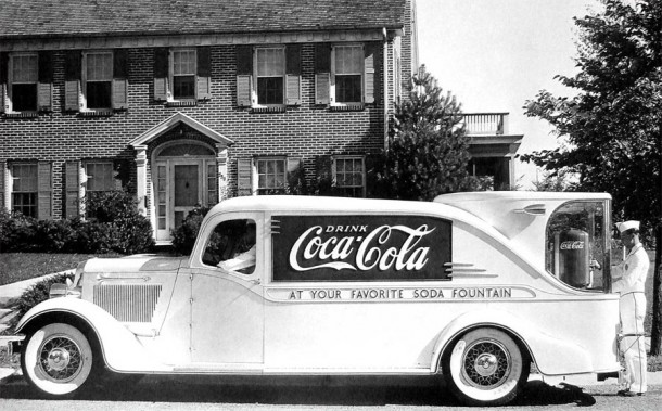 coca-cola_fountain_car_1930s-610x379.jpg