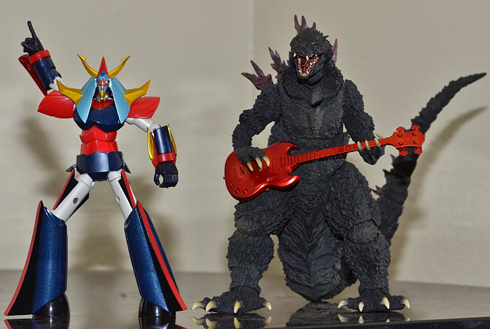 transformer-godzilla-rock-out.jpg