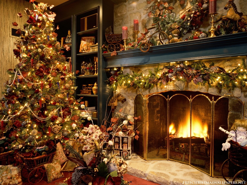 Christmas-Tree-Fireplace-1024-127315.jpeg