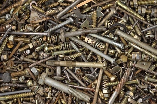 nuts-and-bolts-steampunk-using-right-screws-for-job.w654.jpg
