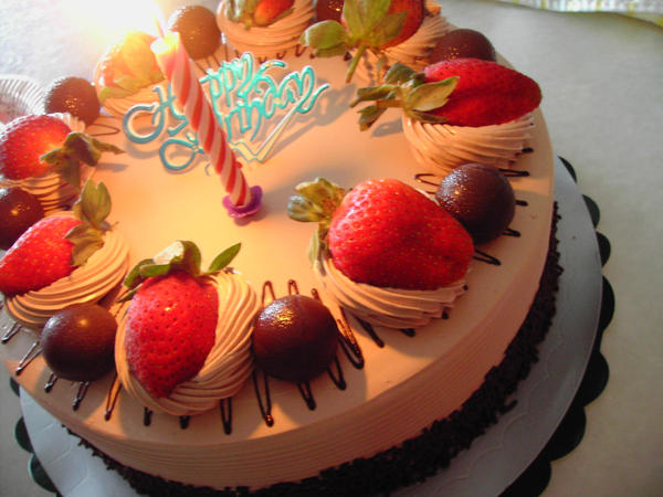birthday_cake_by_protoperahe.jpg
