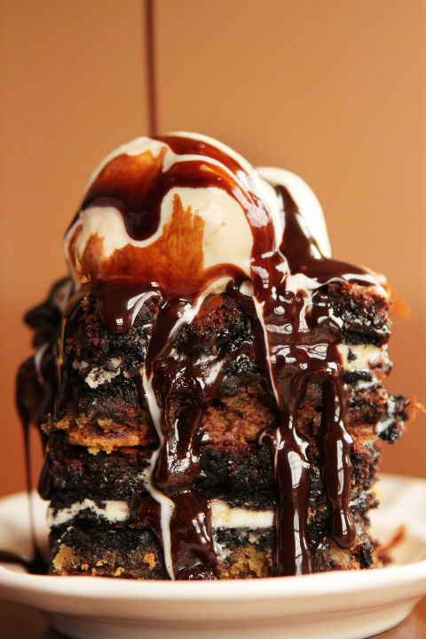 5489edd1b4f39_-_rbk-oozy-desserts-cookie-oreo-fudge-brownie-bar-s2.jpg