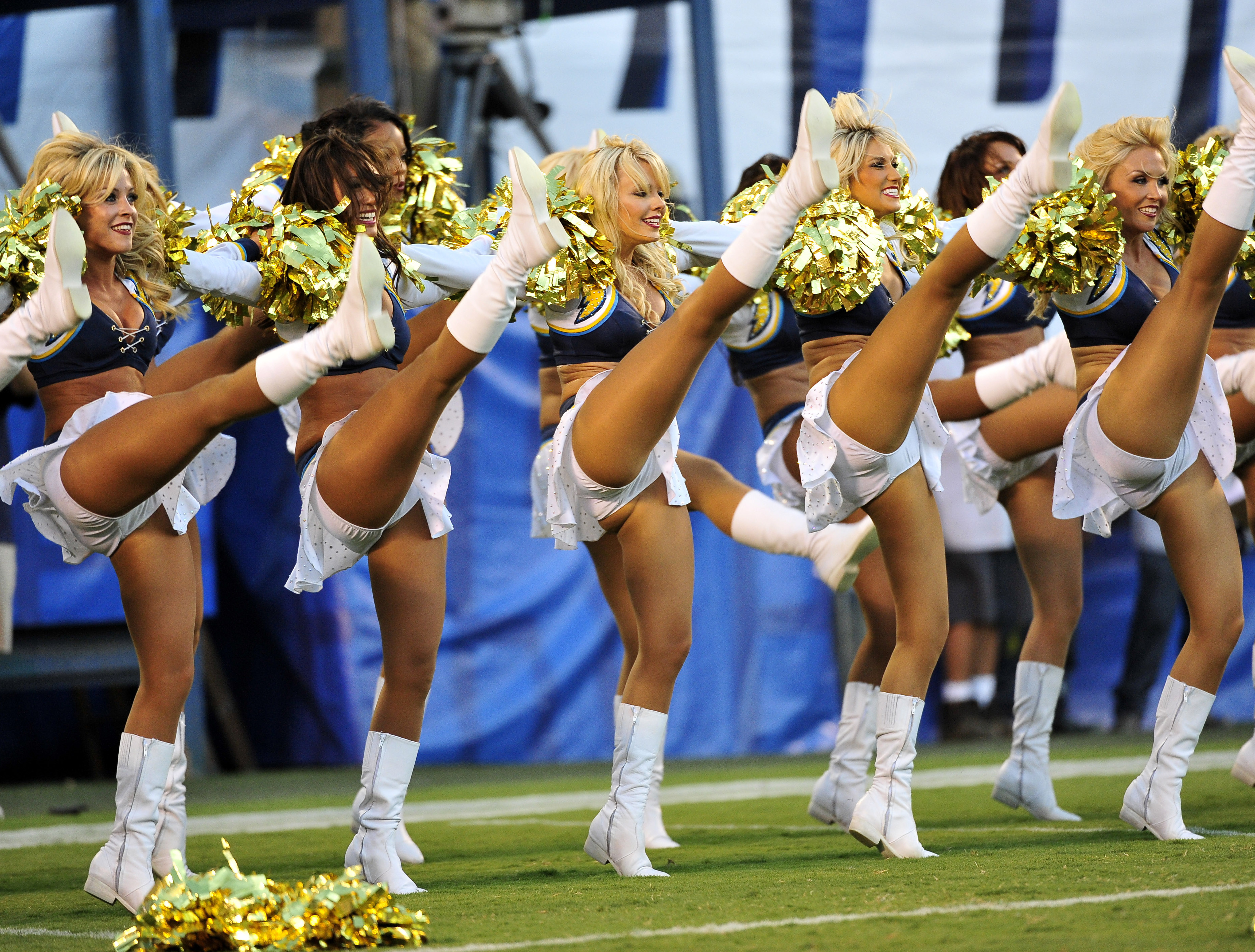 San-Diego-Chargers-Cheerleaders.jpg