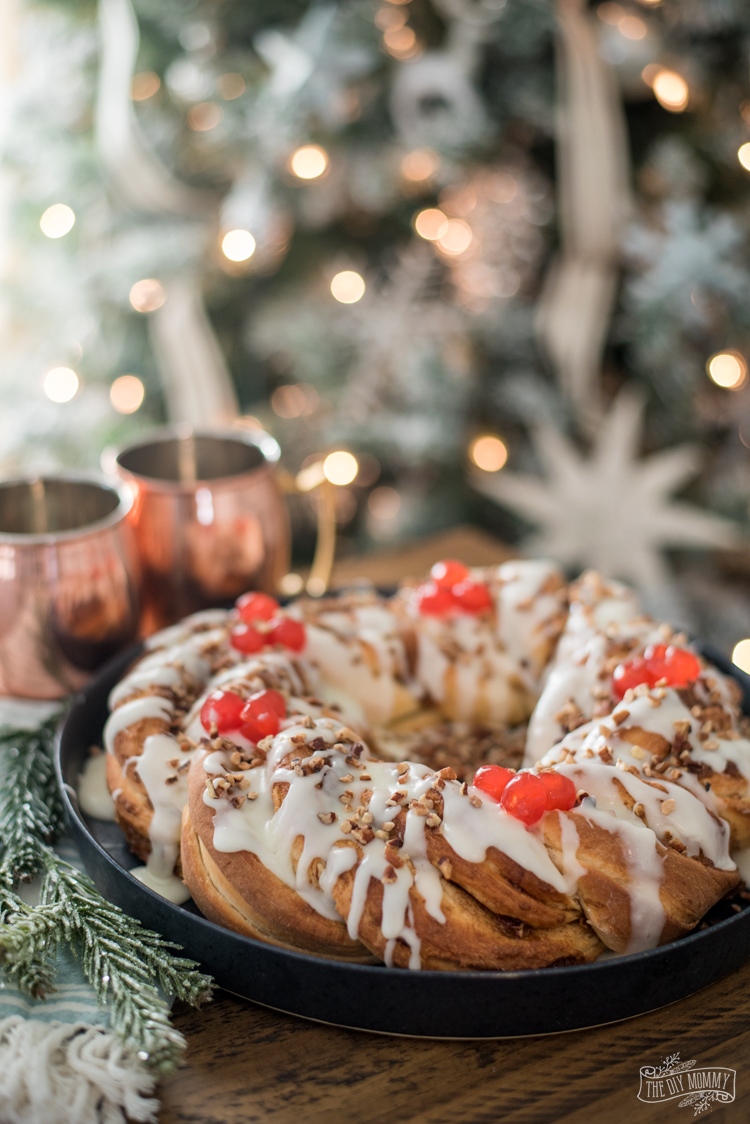 Cinnamon-Christmas-Breakfast-Wreath-The-DIY-Mommy.jpg