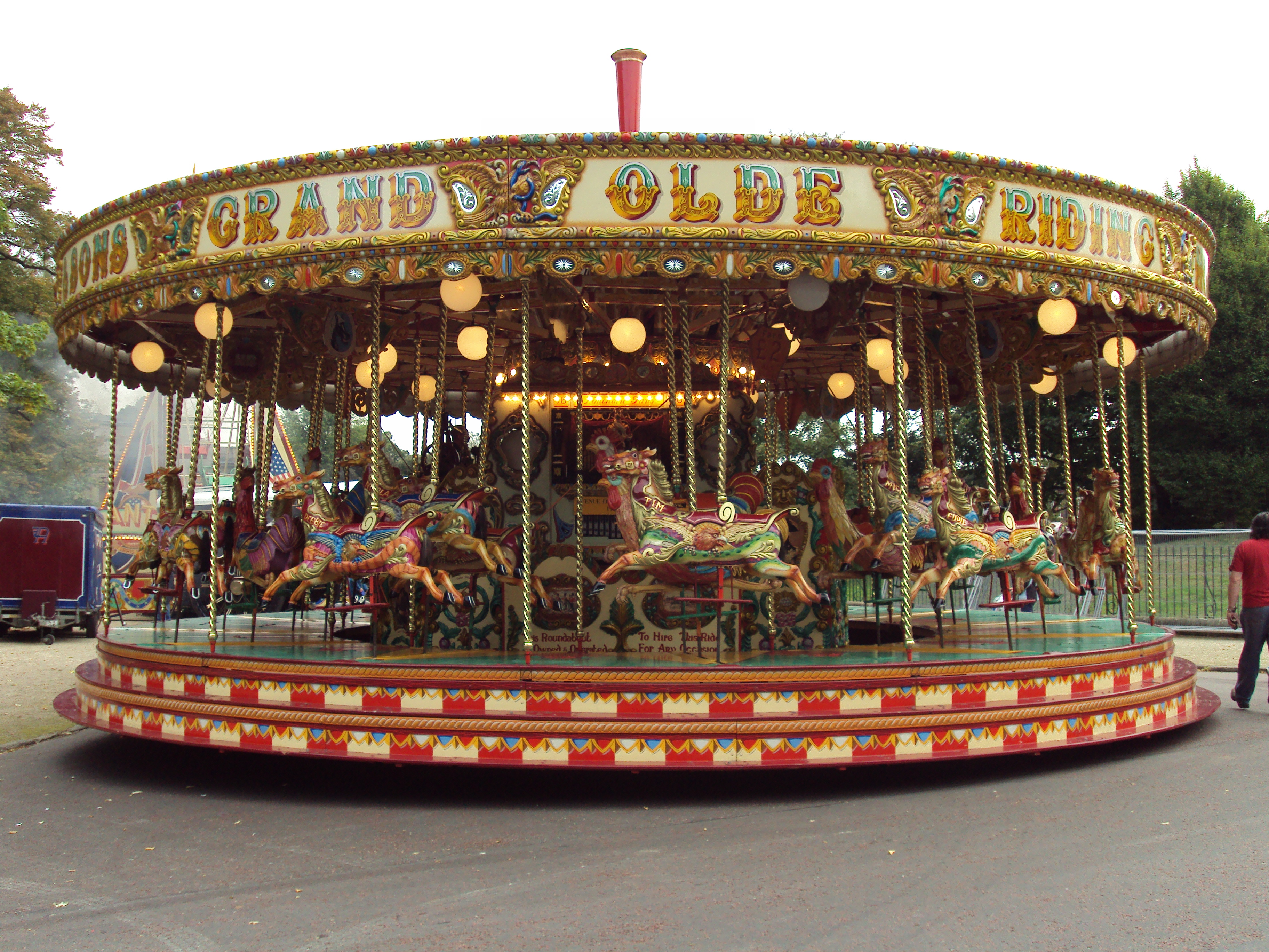 Carousel,_Birkenhead_Park.JPG