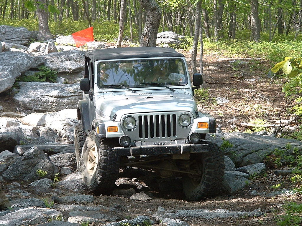 1024px-Rockcrawling.JPG