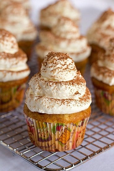 tiramisu-cupcakes-1-550.jpg