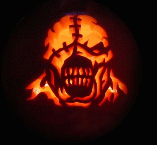 Scary-halloween-pumpkin-carving-5.jpg