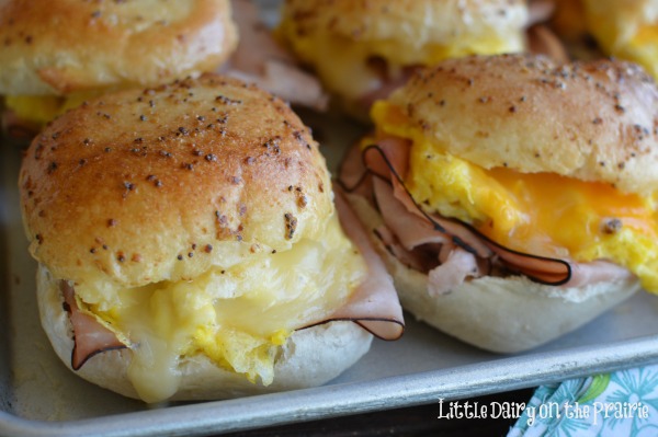 Make-Ahead-Breakfast-Sliders.jpg