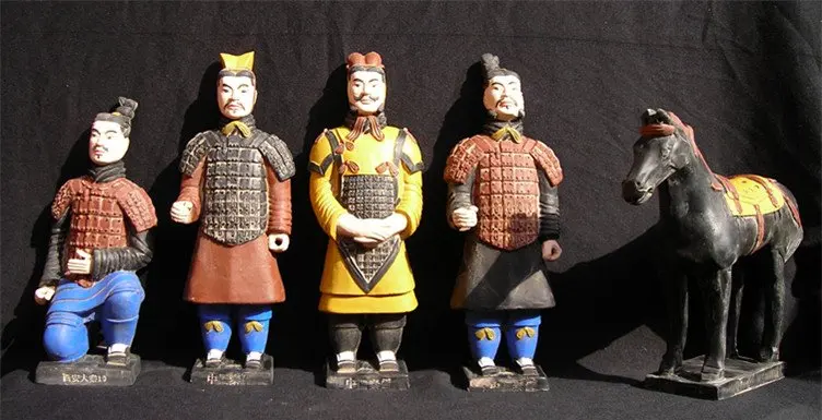 Terracotta-Warriors-crafts-30cm-painted-figurines.jpg