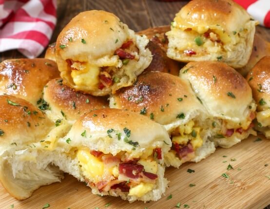 cheesy-bacon-and-egg-breakfast-bombs-recipe.jpg