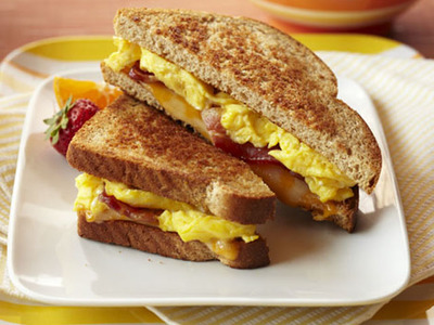 Bacon-and-Egg-Breakfast-Grilled-Cheese_Category-CategoryPageDefault_ID-1029588.jpg