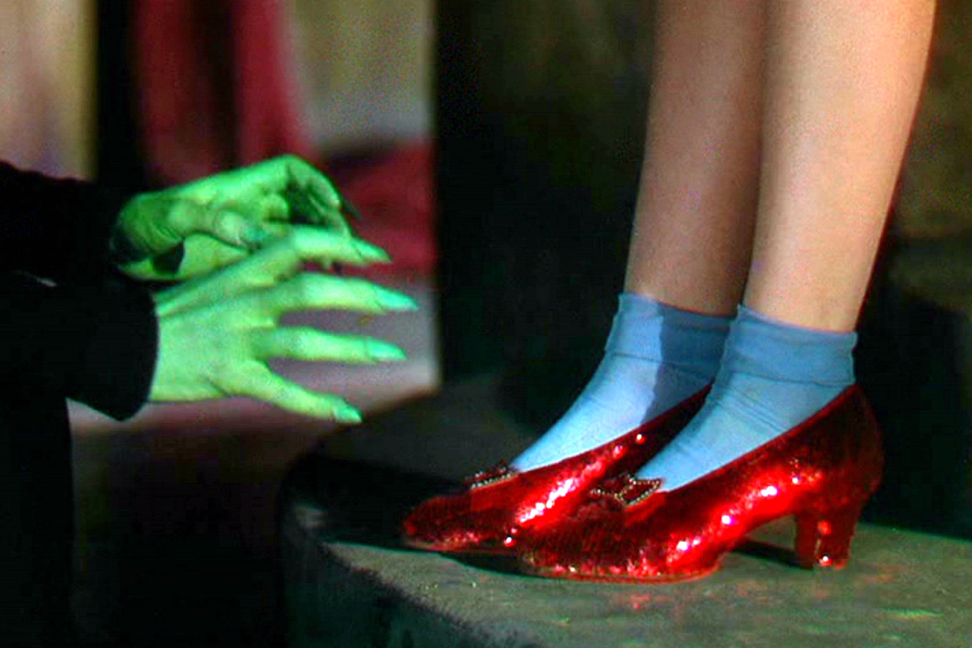 wizard-of-oz-stolen-ruby-slippers-found.jpg