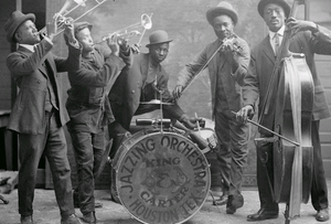 300px-Jazzing_orchestra_1921.png